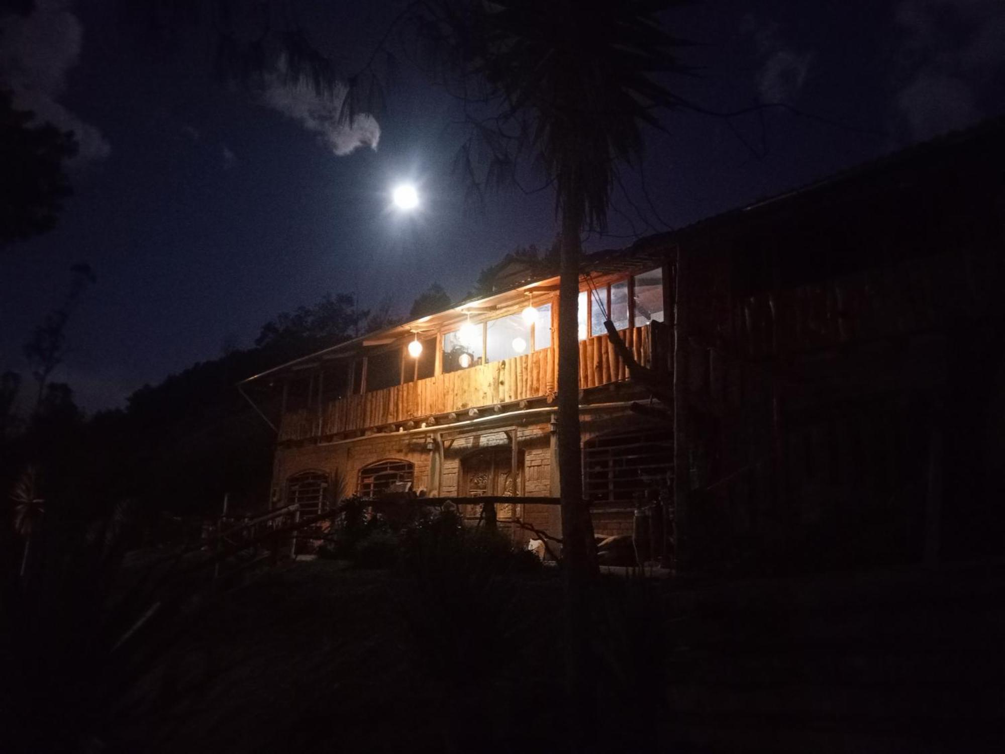 El Trapiche Hotel Sigchos Bagian luar foto